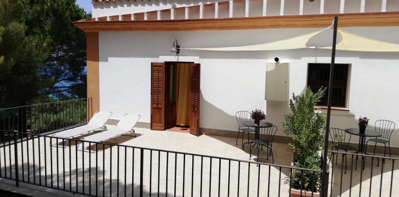 Triple Room Terrace